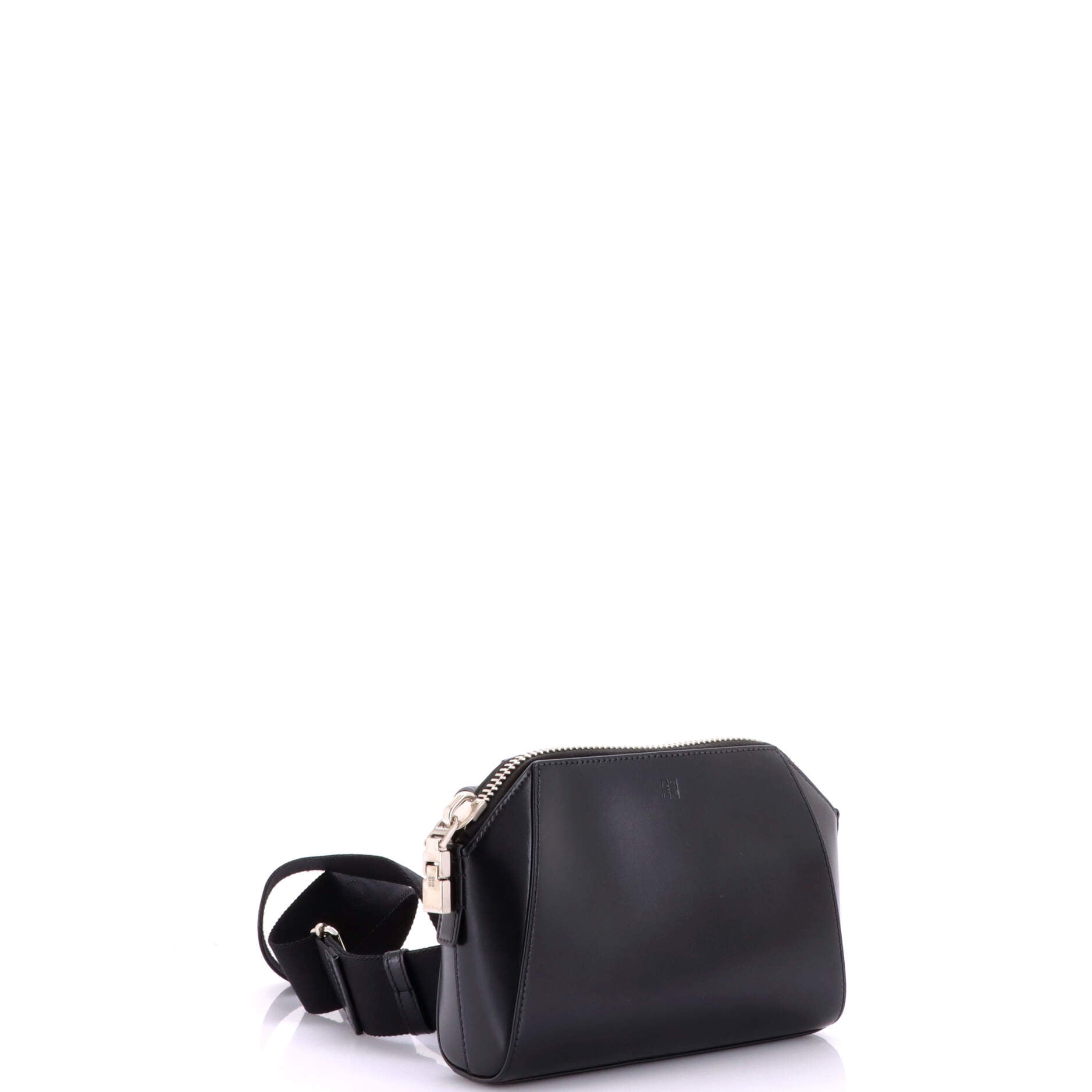 Antigona U Crossbody Bag Leather