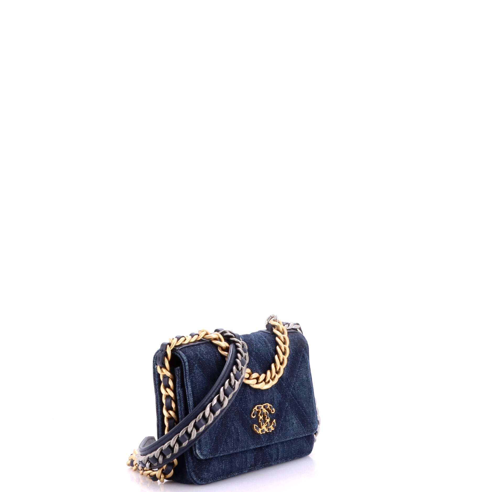 19 Wallet on Chain Quilted Denim